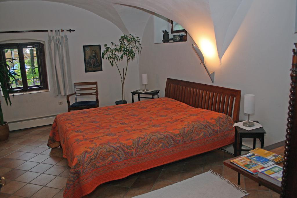 Poncet'Sches Herrenhaus Дрезден Стая снимка
